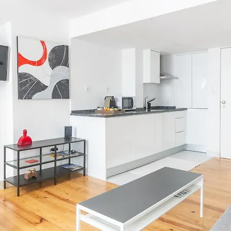 Apartment In The Heart Of Bairro Alto *